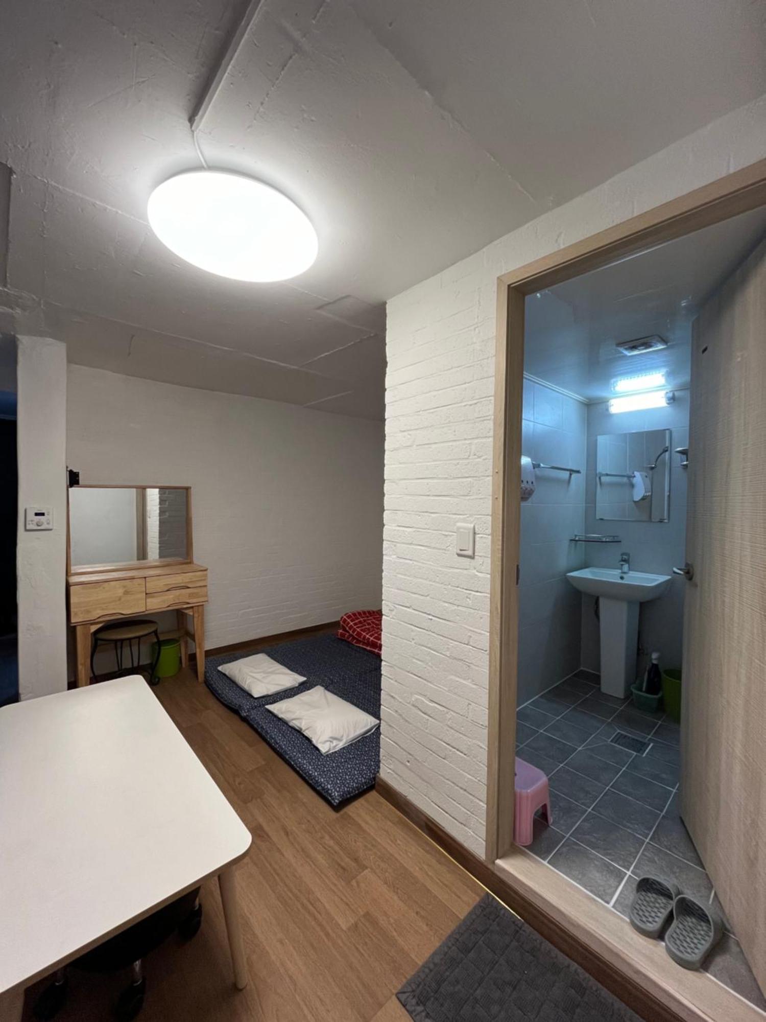 B My Guesthouse Σεούλ Εξωτερικό φωτογραφία